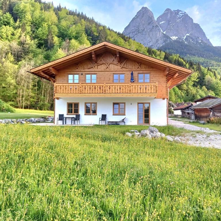 Ferienwohnung Alpenveilchen - Apartment mit 1 Schlafzimmer und Gartenblick - 1