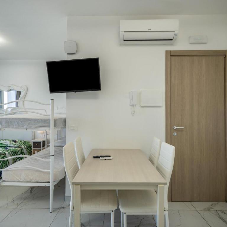 Planet Suite 504 - Monolocale con Terrazza - 10