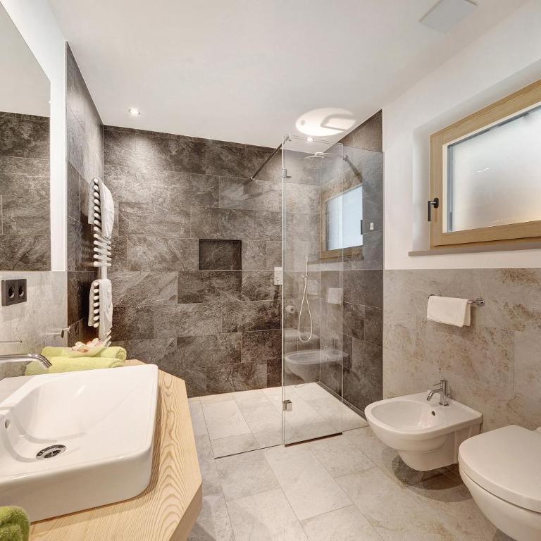Masi Rosmarin - Appartamento Deluxe con 2 Camere da Letto e Vista Giardino - 9