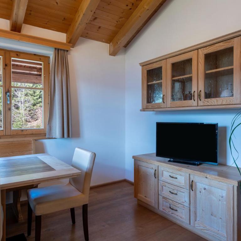 Biohof Maurer Apt Vogelstimmen - Deluxe-Apartment mit 2 Schlafzimmern und Gartenblick - 5