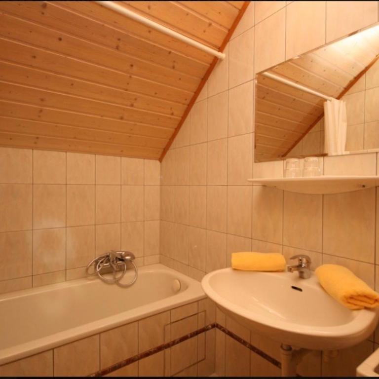 Haus Katharina - Apartment mit 2 Schlafzimmern und Bergblick - 10