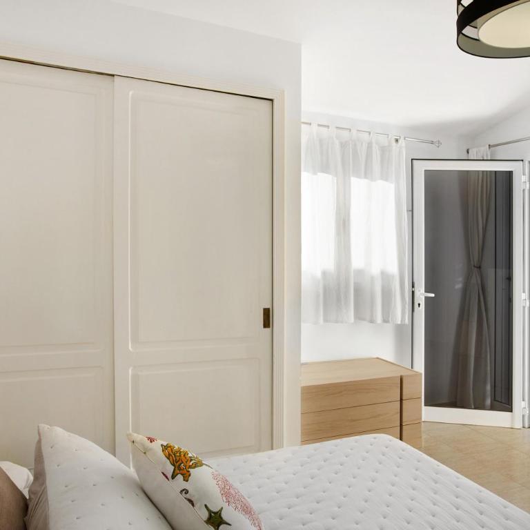 Casa el Quijote - Three-Bedroom House - 15