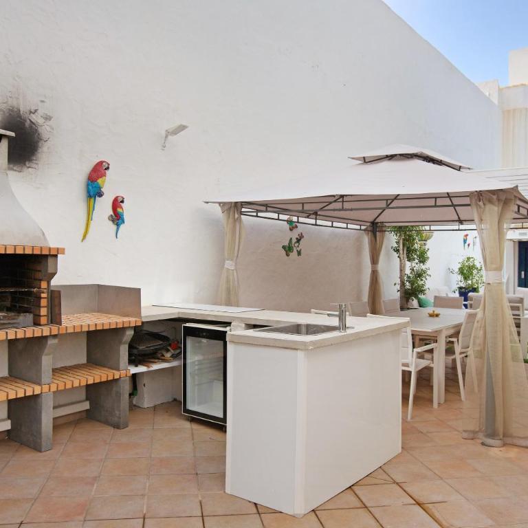 Casa el Quijote - Three-Bedroom House - 24
