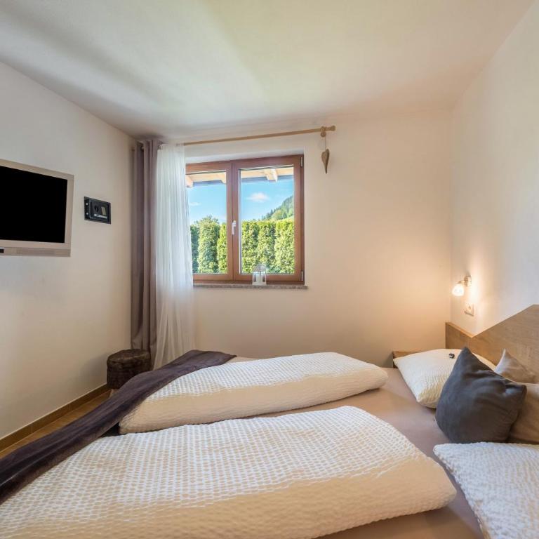 Pfandlerhof Ferienwohnung Grün - Deluxe Apartment mit Balkon und 2 Schlafzimmern - 8