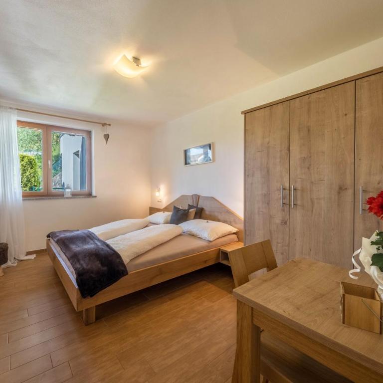 Pfandlerhof Ferienwohnung Grün - Deluxe Apartment mit Balkon und 2 Schlafzimmern - 6