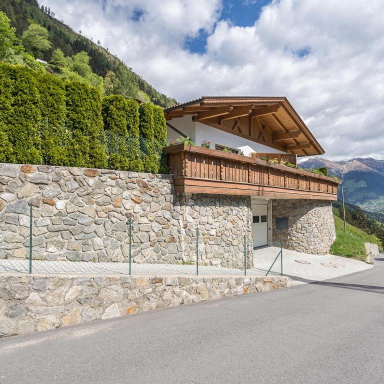 Pfandlerhof Ferienwohnung Grün - Deluxe Apartment mit Balkon und 2 Schlafzimmern - 17