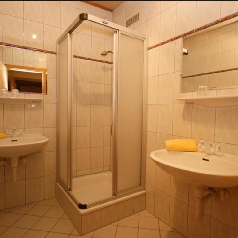 Haus Katharina - Apartment mit 2 Schlafzimmern und Bergblick - 9