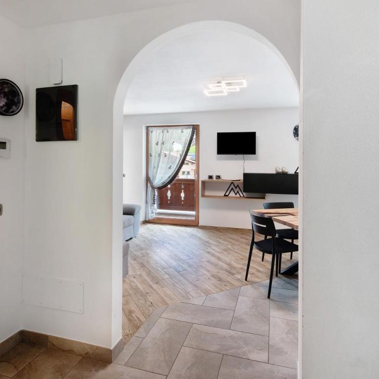 Ciasa Badia - Appartamento Premium con 3 Camere da Letto e Balcone - 28