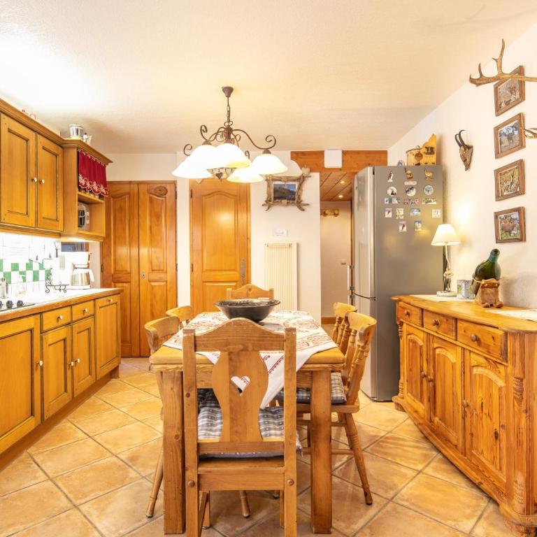 Les Préséloignés - Two-Bedroom Deluxe Apartment with Garden View - 3