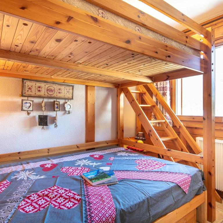 Les Préséloignés - Two-Bedroom Deluxe Apartment with Garden View - 9