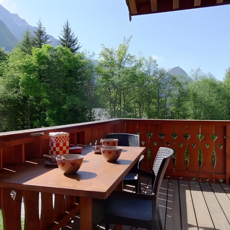 Les Préséloignés - Two-Bedroom Deluxe Apartment with Garden View - 19