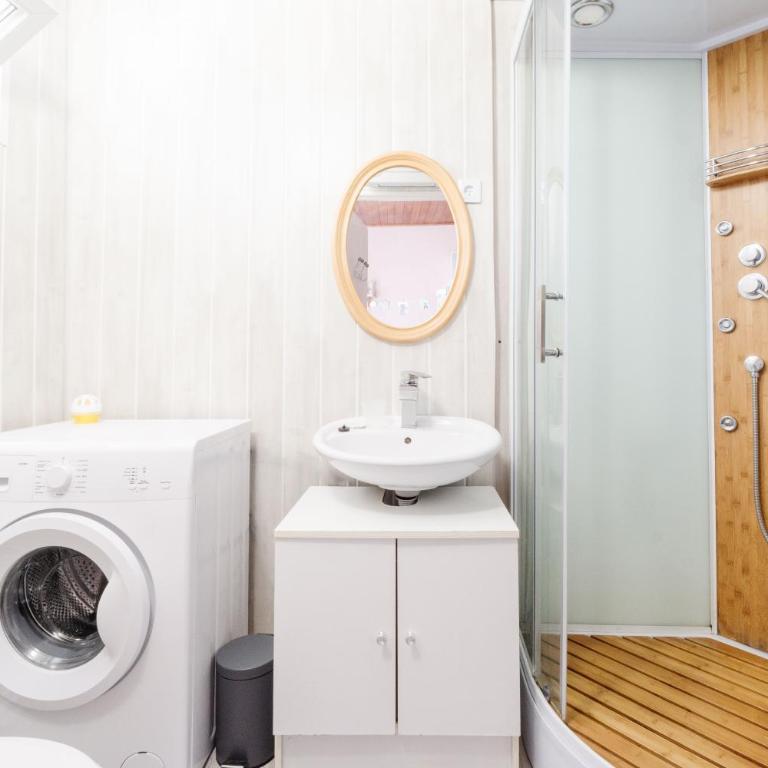 Gîte Zen Attitude - Appartement 1 Chambre - Vue sur Jardin - 13