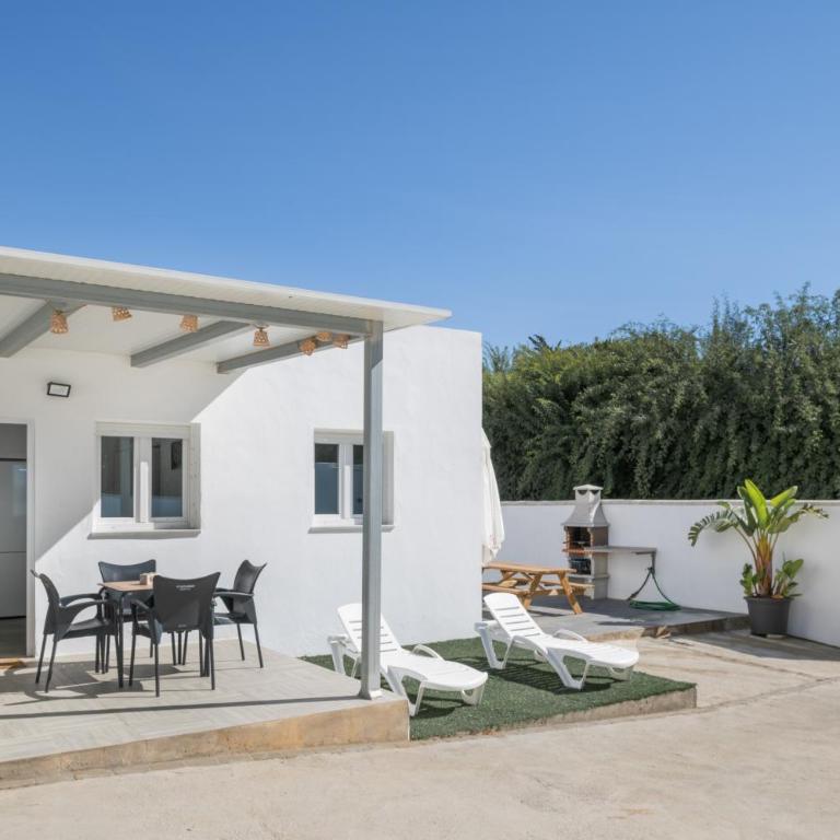 Apartamentos La Esencia Del Sur B - Habitación Cuádruple con ducha - 2