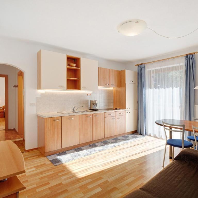 Hatzlhof Appartements - Appartamento Deluxe con 2 Camere da Letto e Vista Giardino - 3