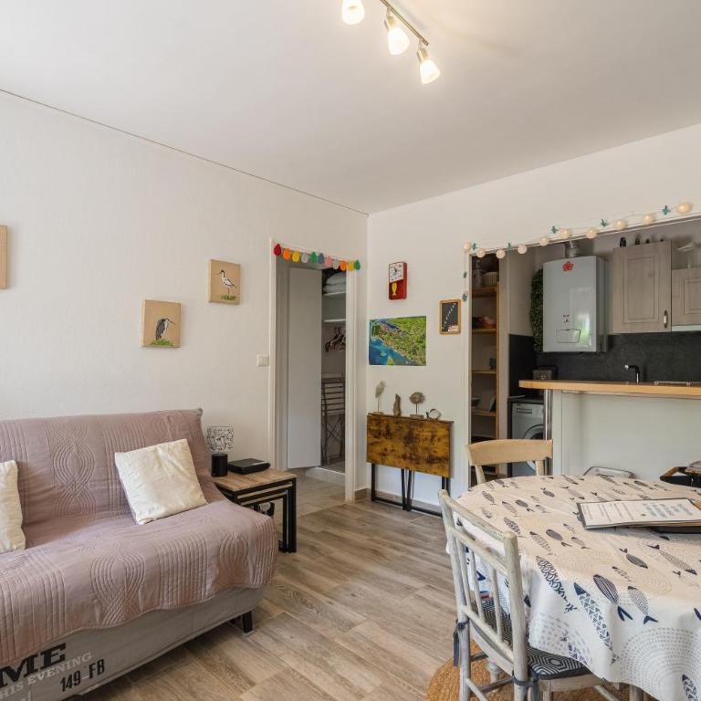 L'Echappée Royannaise - One-Bedroom Apartment with Garden View - 5