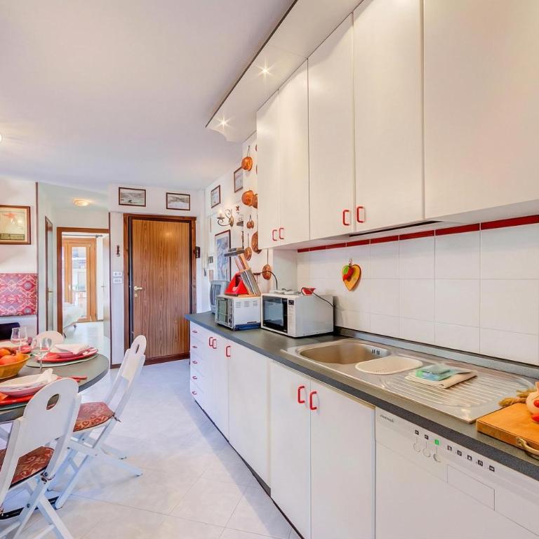 Appartamento Villa Margherita City Center - Happy Rentals - Appartamento con Balcone - 8