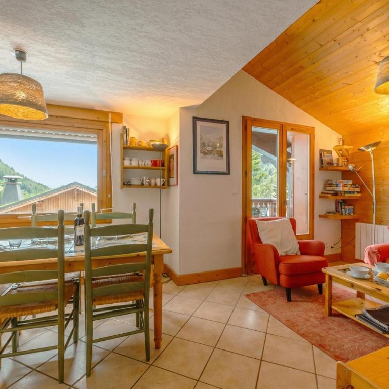 Alpine Duplex w/ Balcony & Fireplace - Happy Rentals - Appartamento con 3 Camere da Letto - 4