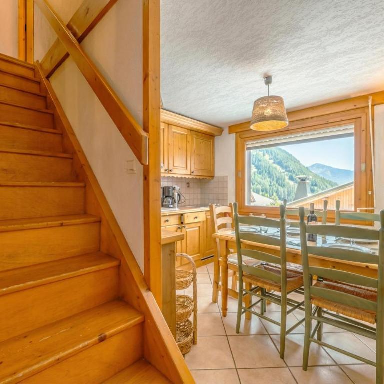 Alpine Duplex w/ Balcony & Fireplace - Happy Rentals - Appartamento con 3 Camere da Letto - 11