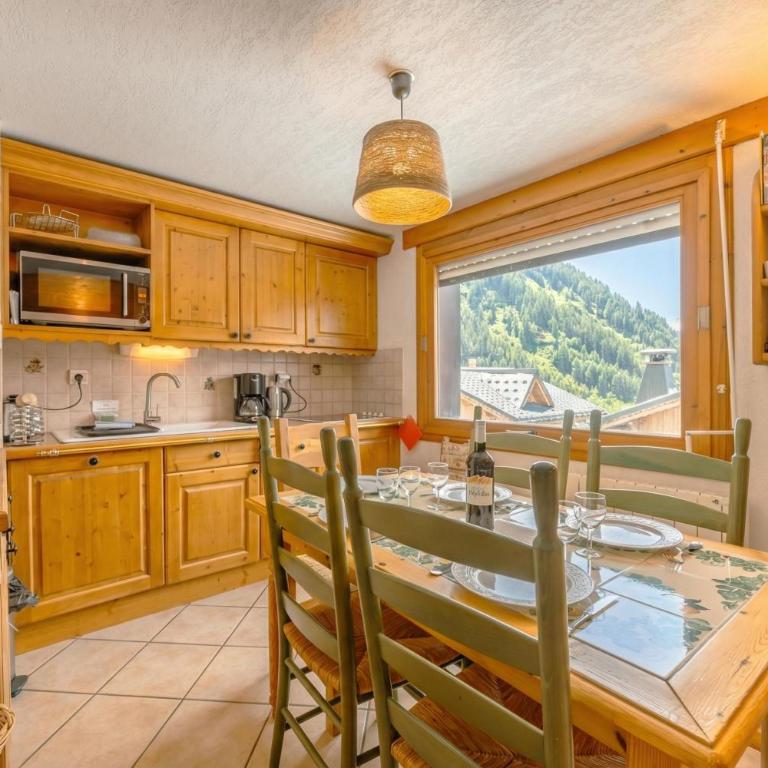 Alpine Duplex w/ Balcony & Fireplace - Happy Rentals - Appartamento con 3 Camere da Letto - 5