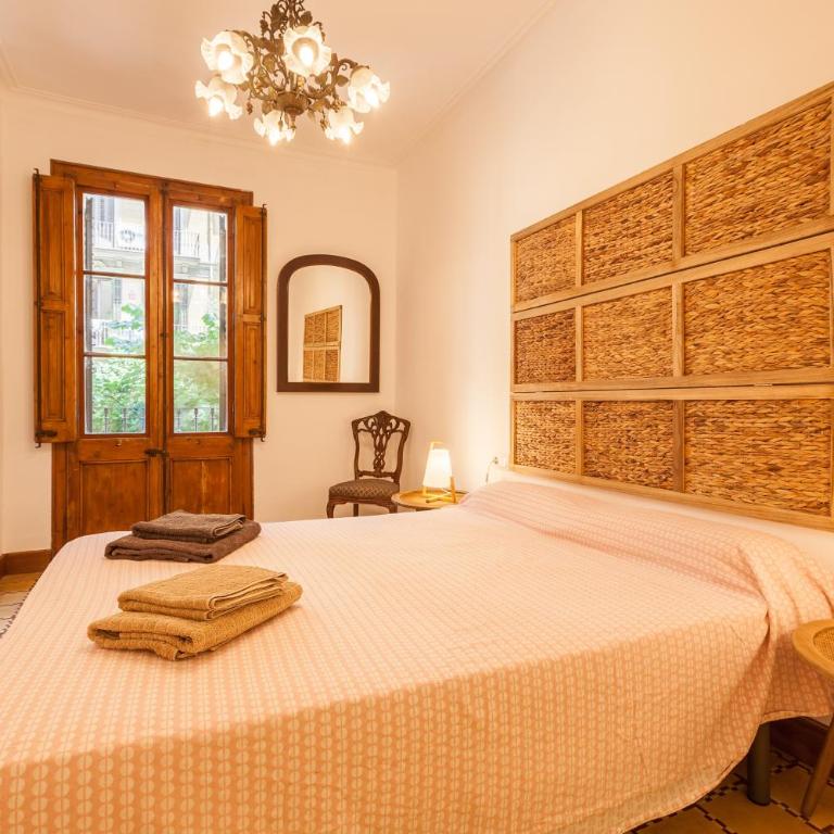 En el Corazón de Barcelona - Apartamento Deluxe de 2 dormitorios con balcón - 10