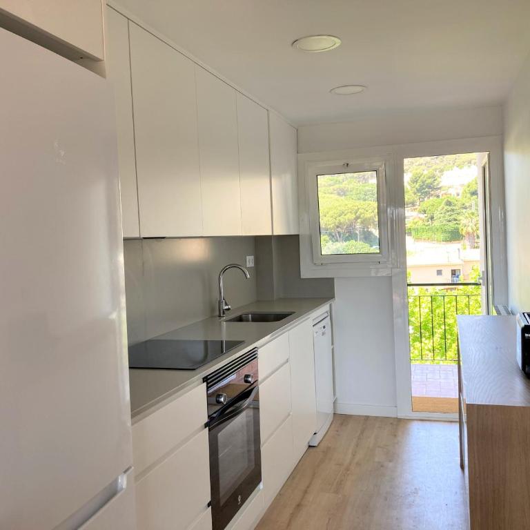 Apartament Creu de Sant Pol - Apartamento Premium de 3 dormitorios con balcón - 10