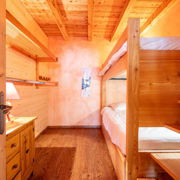 Savine 10- 11 personnes - Appartement Supérieur - Vue sur Ville - 22