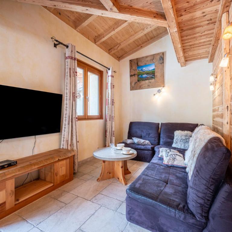 Savine 10- 11 personnes - Appartement Supérieur - Vue sur Ville - 10