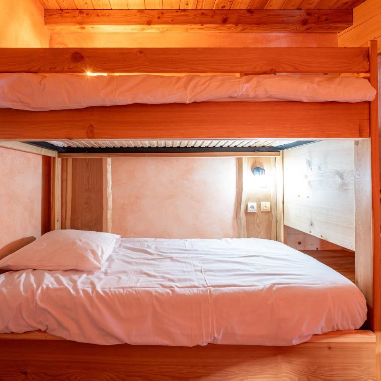 Savine 10- 11 personnes - Appartement Supérieur - Vue sur Ville - 24