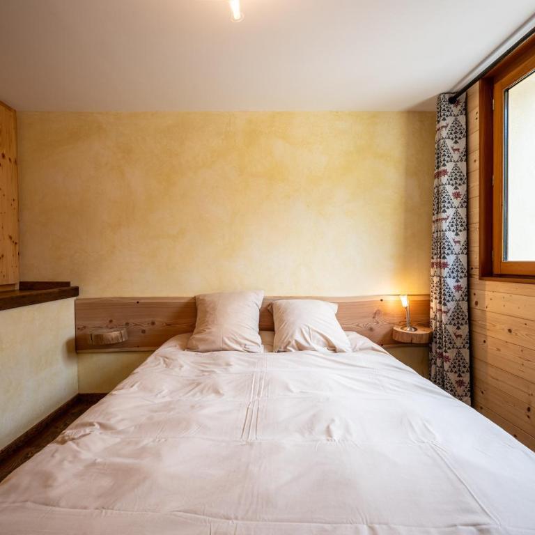 Savine 10- 11 personnes - Appartement Supérieur - Vue sur Ville - 16