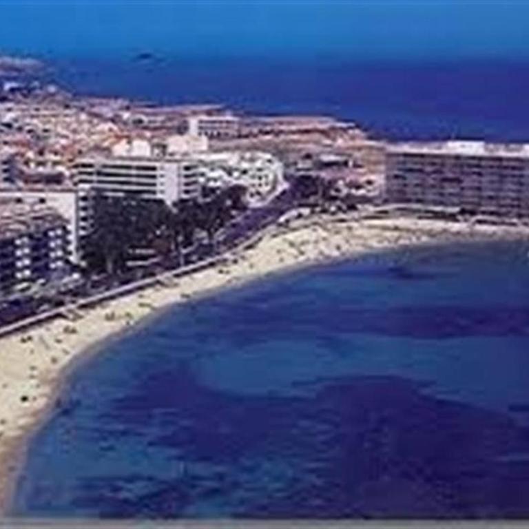 Duquesa Beach - Two-Bedroom Deluxe Apartment with Ocean View - 28