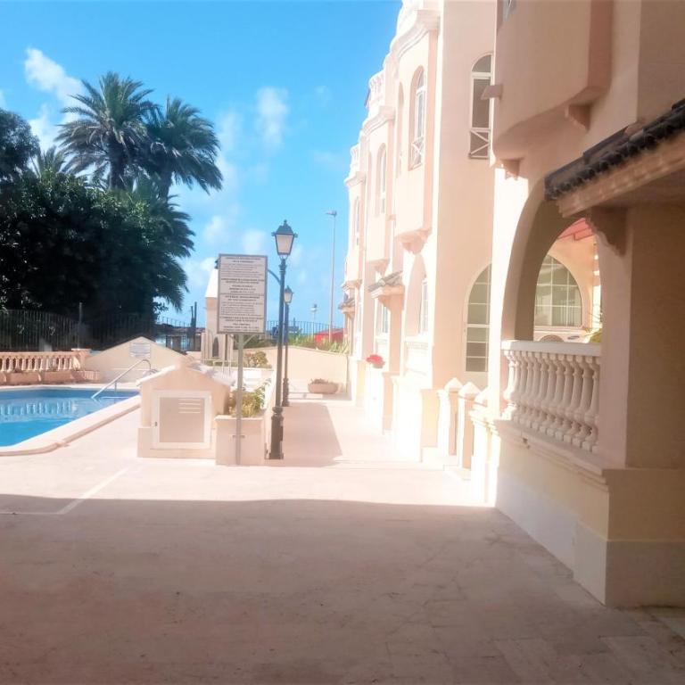 Duquesa Beach - Two-Bedroom Deluxe Apartment with Ocean View - 13
