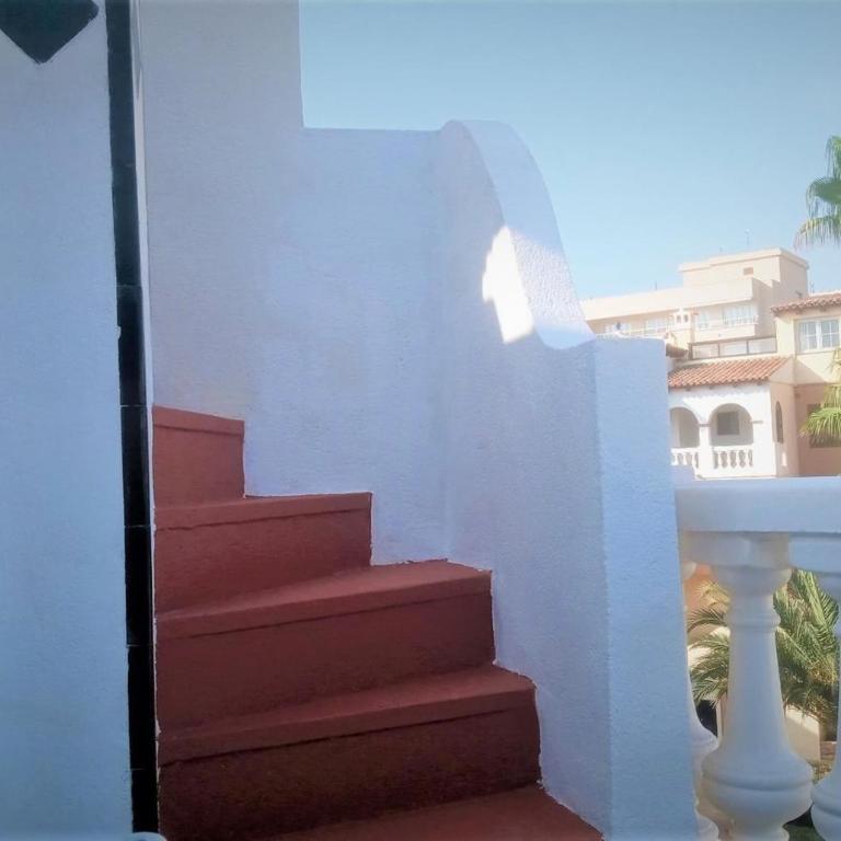 Duquesa Beach - Two-Bedroom Deluxe Apartment with Ocean View - 3