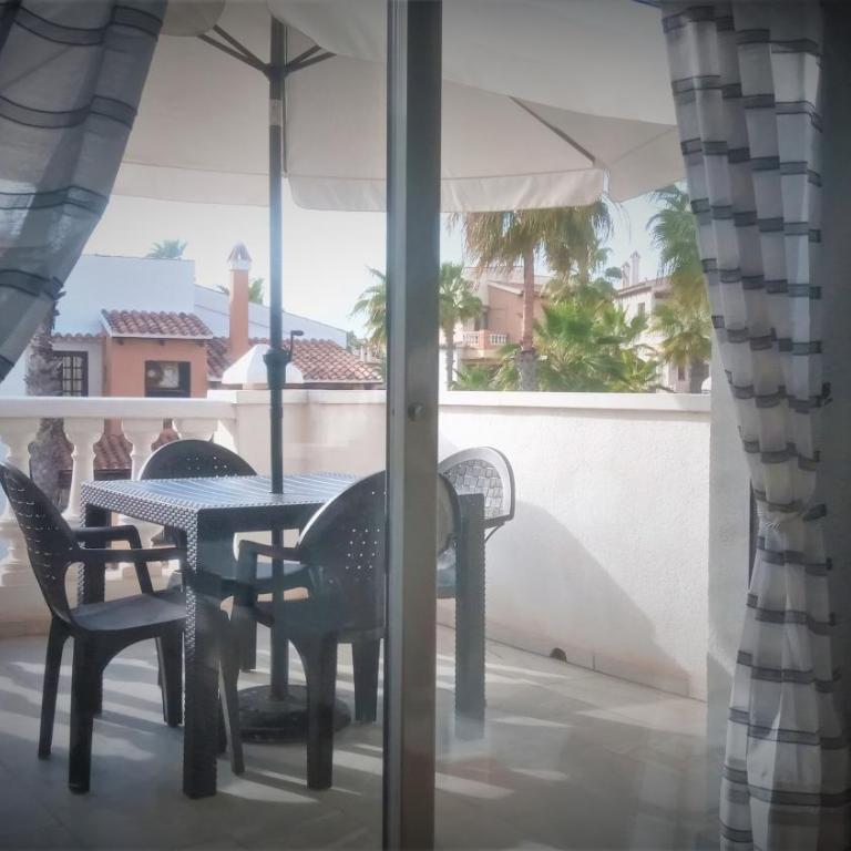 Duquesa Beach - Two-Bedroom Deluxe Apartment with Ocean View - 11