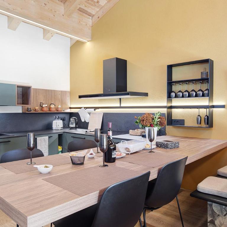 La Maison de Ida - Centro Storico - Appartamento Deluxe con 2 Camere da Letto e Balcone - 6