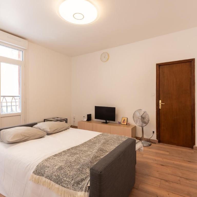 Grottes de Lourdes - 4 pers - Appartement Supérieur - Vue sur Ville - 14