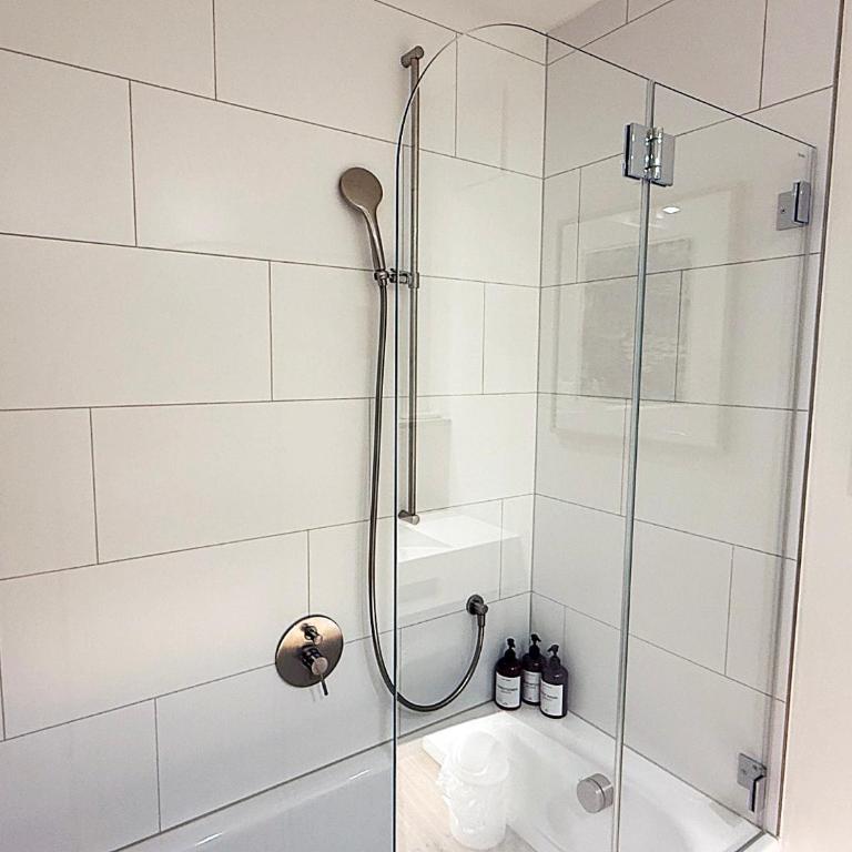 BV07 - Pool, Sport, Aussicht, Erholung, 5P, Garage - Apartment mit 2 Schlafzimmern mit Balkon und Terrasse - 15
