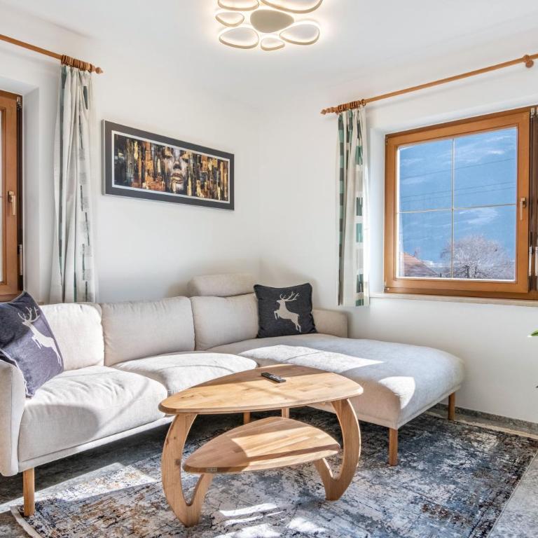 Pixnerhof - Ferienwohnung Golden - Apartamento Deluxe de 2 dormitorios con vistas al jardín - 3