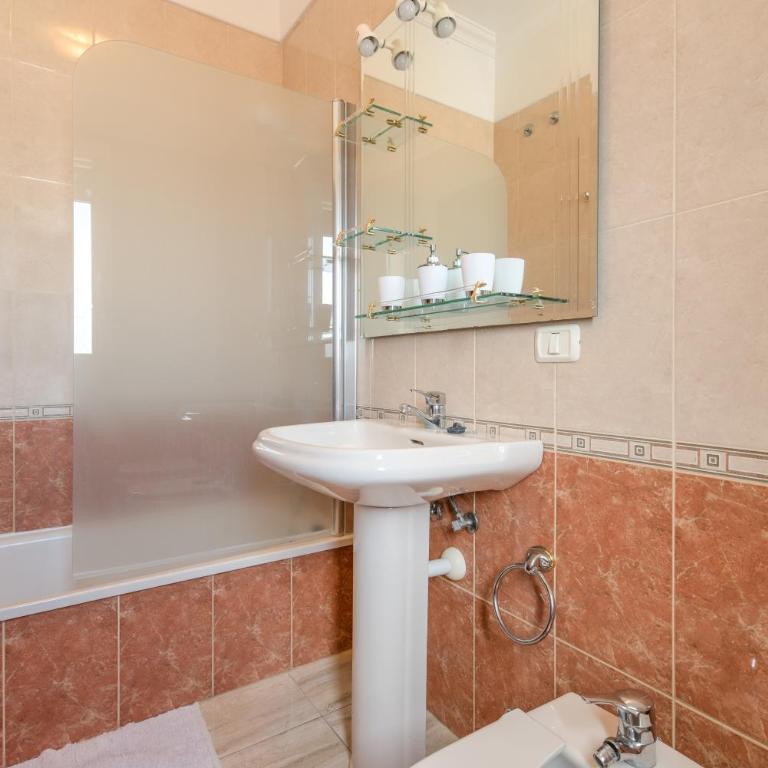 Casa Vacacional con Encanto - Casa de 3 dormitorios - 26