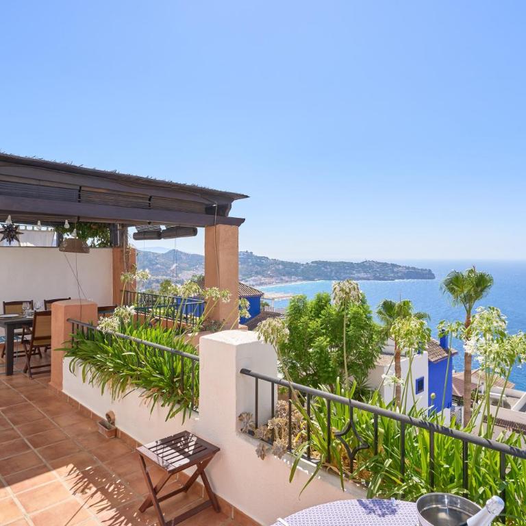 Stunning sea views pool garden - Vacation Home - 28