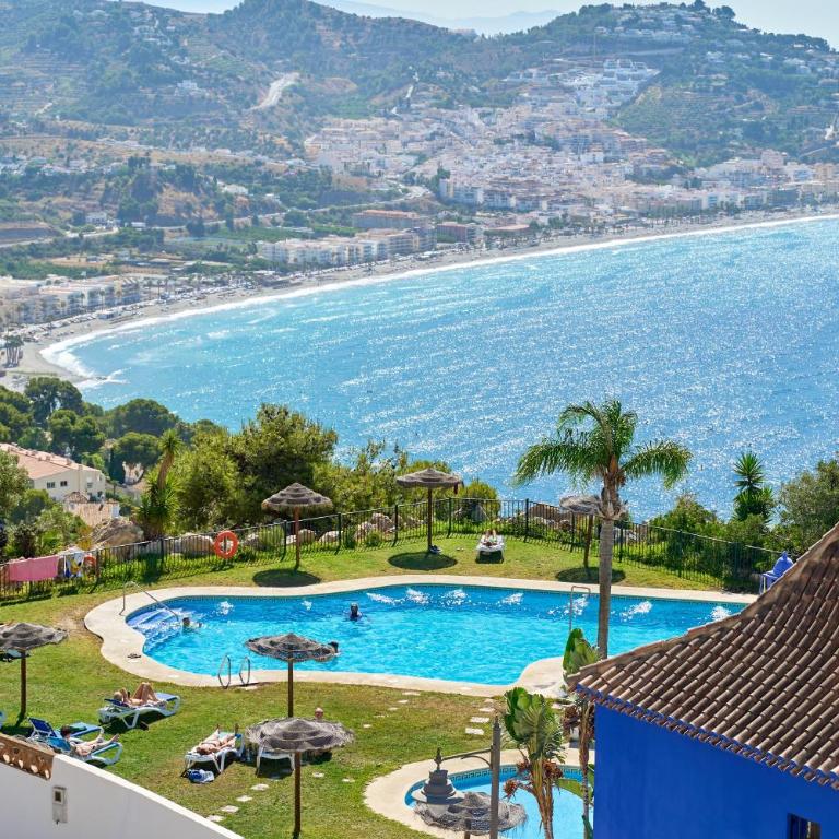 Stunning sea views pool garden - Vacation Home - 35
