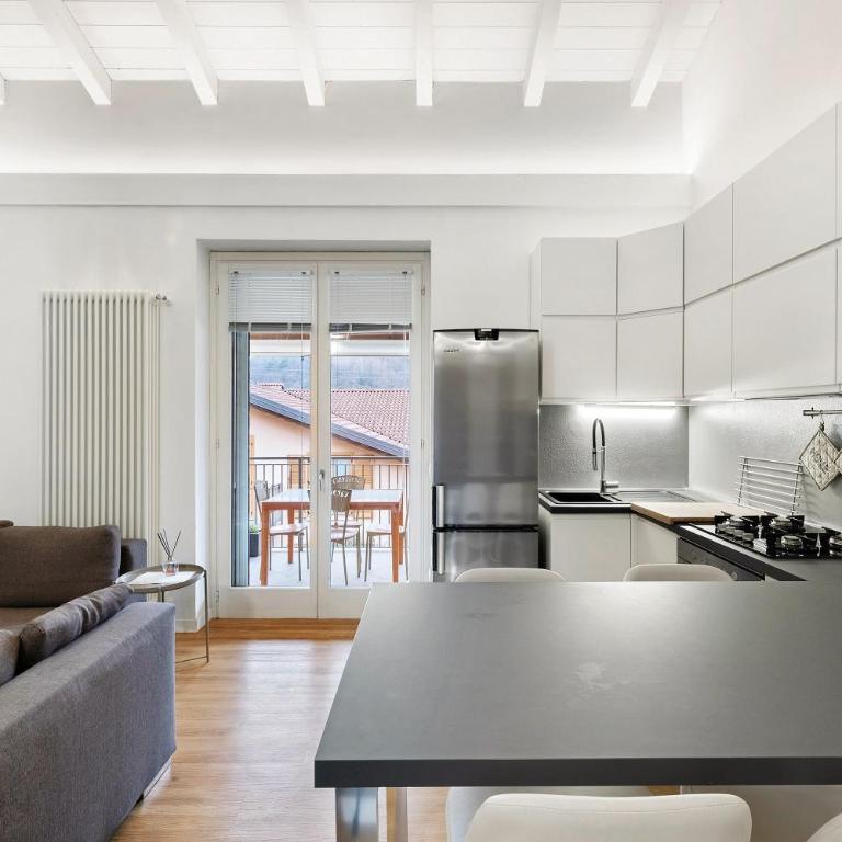 Cleo Home - Appartamento con 2 Camere da Letto e con Vista Montagna - 4