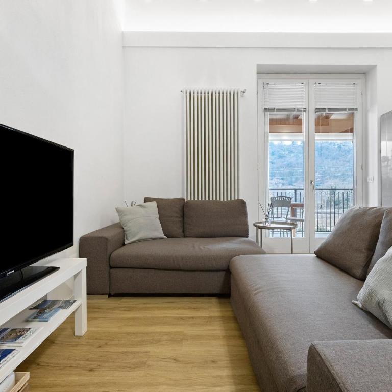 Cleo Home - Appartamento con 2 Camere da Letto e con Vista Montagna - 3