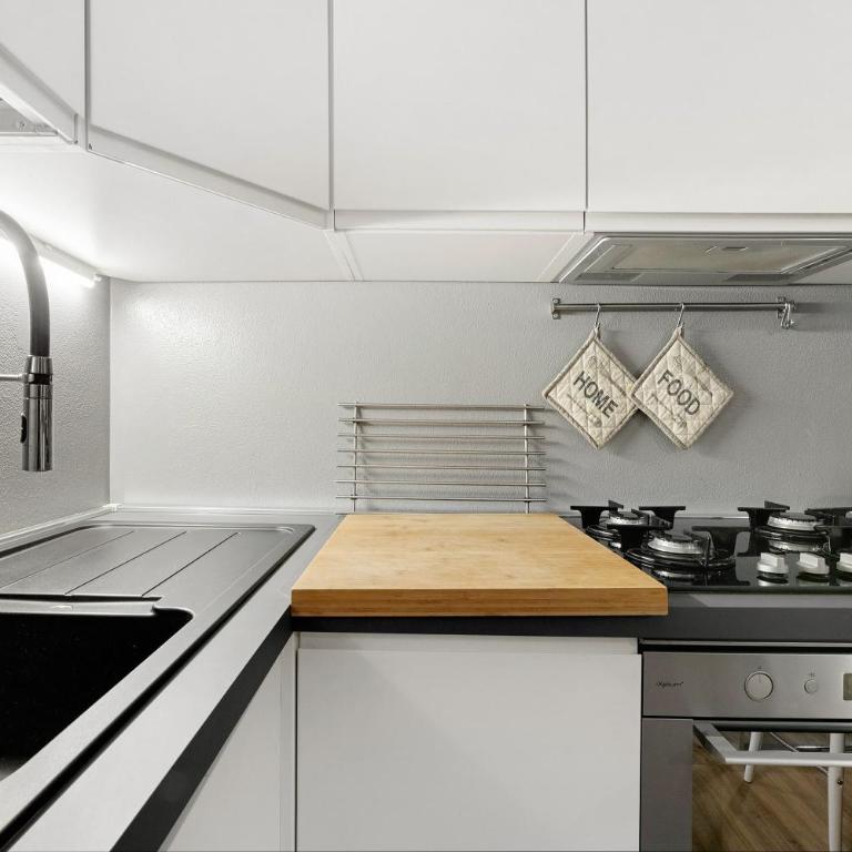 Cleo Home - Appartamento con 2 Camere da Letto e con Vista Montagna - 6