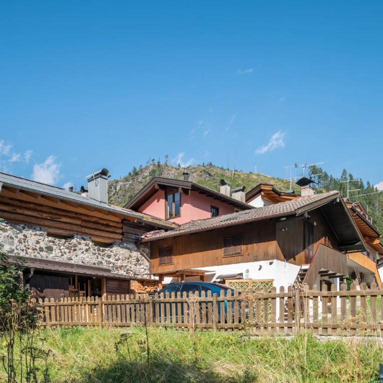 Ciasa de Lucky - Appartamento Deluxe con 2 Camere da Letto e Vista Giardino - 27