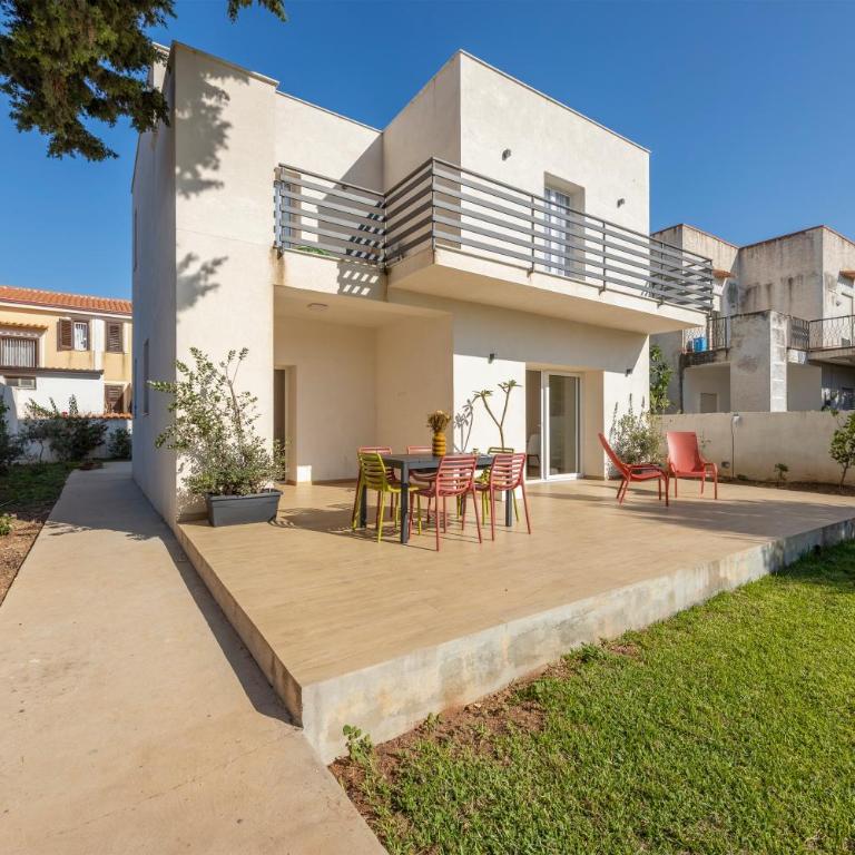 Villa Francesca - Beach and Airport - Villa con vistas al jardín - 1