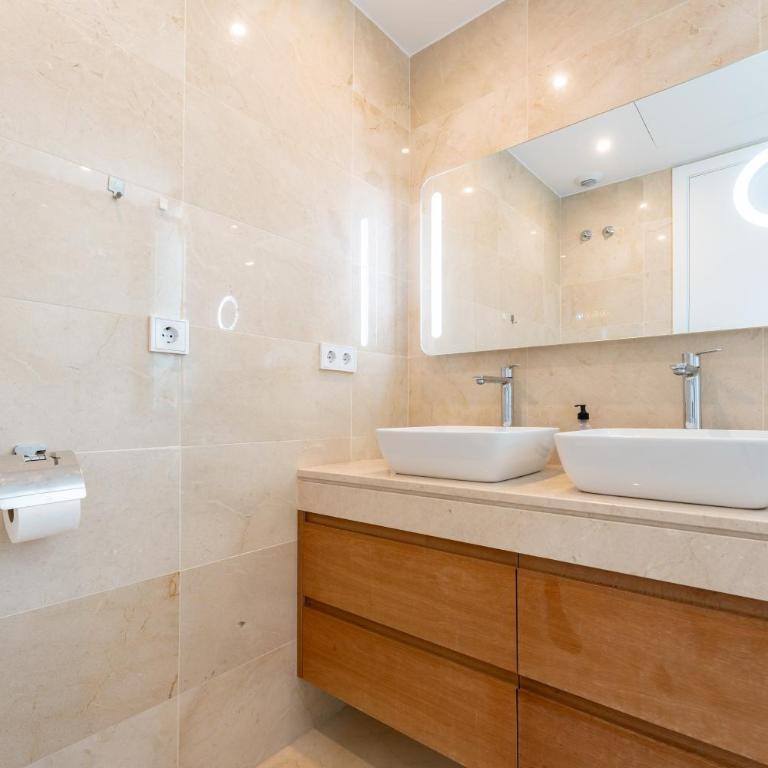 La Valvega de La Cala lift indoor - Apartamento Premium de 3 dormitorios con balcón - 19
