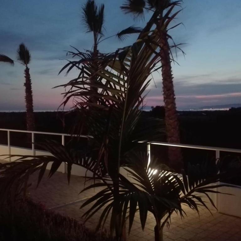 Panorama iii - Three-Bedroom Apartment with Water View - 15