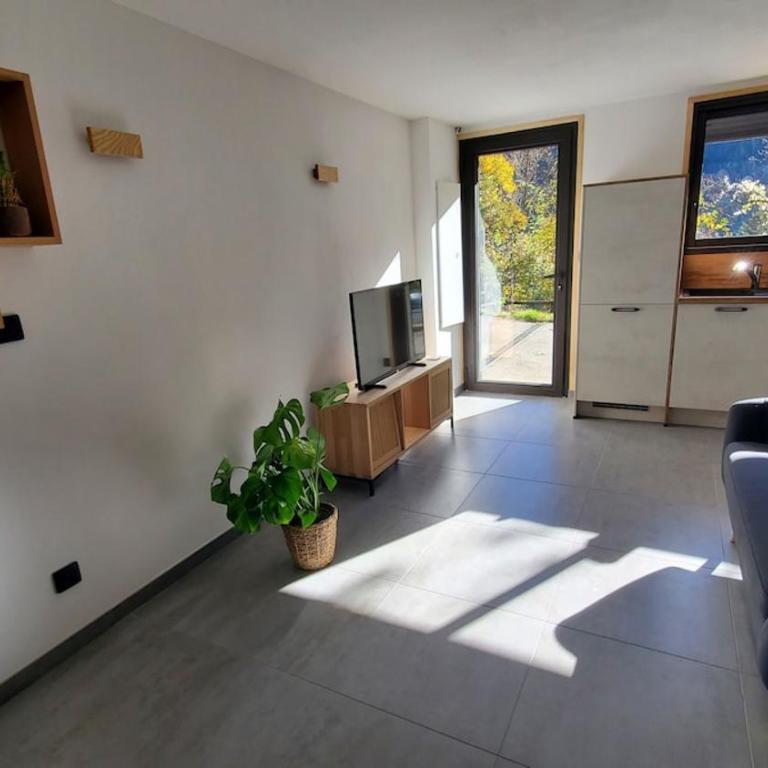 maison tout confort avec balcon et coin terrasse - Maison 2 Chambres - 7
