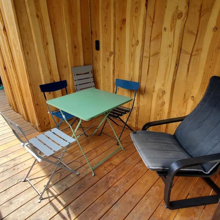 maison tout confort avec balcon et coin terrasse - Maison 2 Chambres - 8