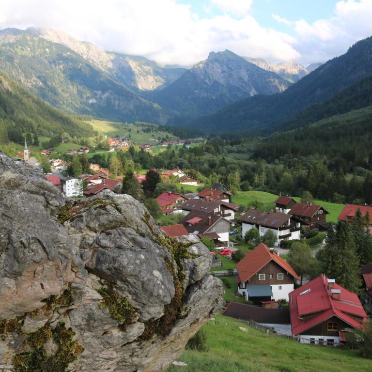 Allgäu Fewo Hüttenflair Bergblick - Apartment mit 1 Schlafzimmer und Gartenblick - 15